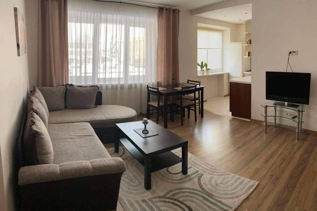 Apartamentai Draugystes Street Siauliai  Ngoại thất bức ảnh